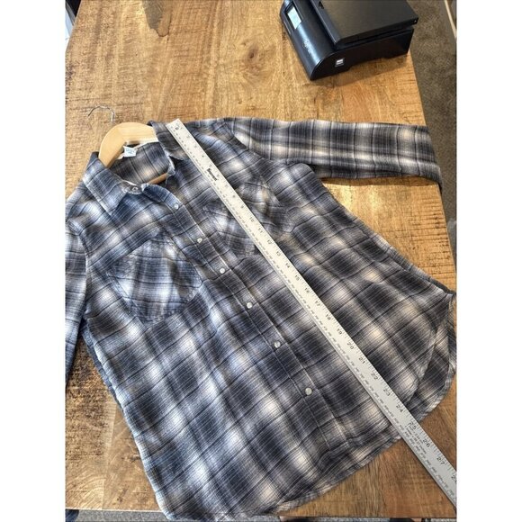 Forever 21 Flannel Button Up Shirt Women's S Long Sleeve Pearl Snap Plaid Gray - Picture 5 of 7